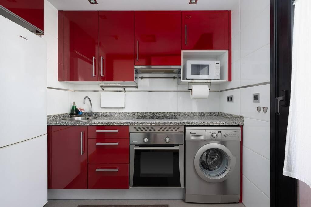 Apartamento Soleado, Aparcamiento Gratuito, A Pie Del Centro Leilighet Oviedo Eksteriør bilde